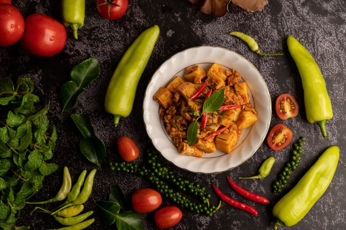 Spicy tofu stir-fry with fresh vegetables